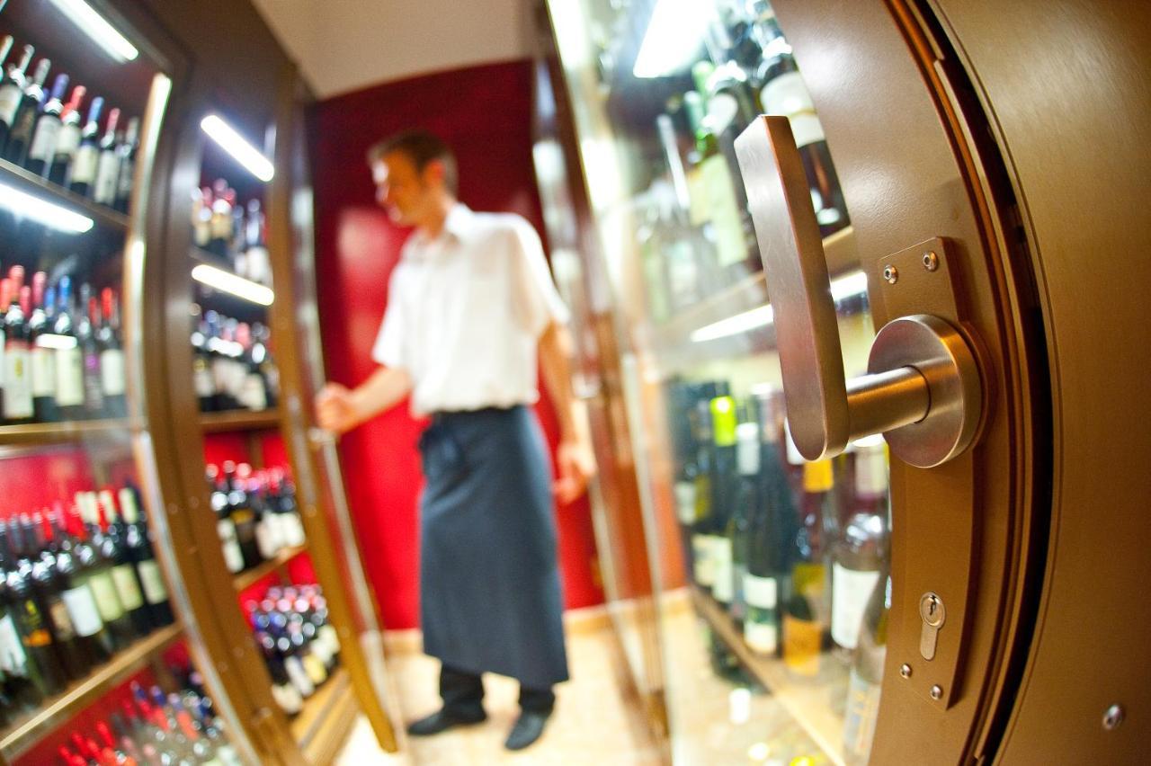 Hotel Haus Am Hang Caldaro Ngoại thất bức ảnh